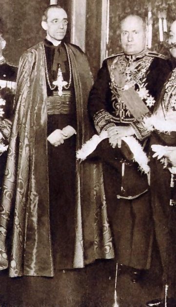 Cardinale Pacelli & Mussolini : picture this !